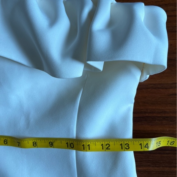 Bianca & Bridgett Camila Unique Ivory Mini Wedding dress size smalll - Picture 11 of 13